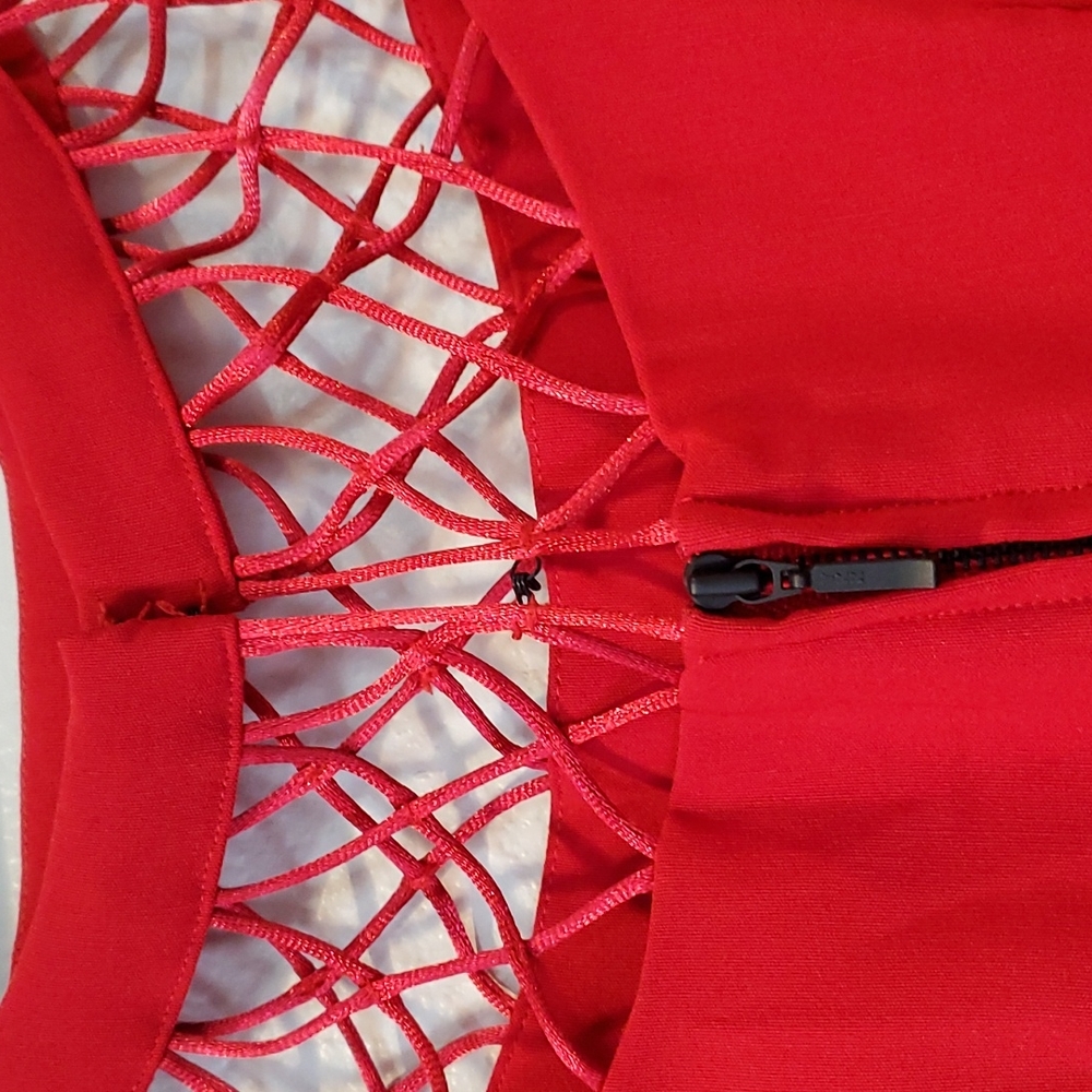 Red Dress - Picture 7 of 8